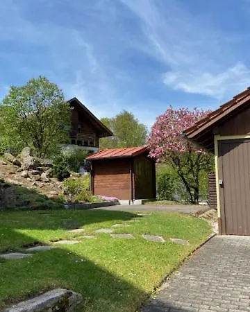 Am Schloss Сasa de vacaciones Tittling